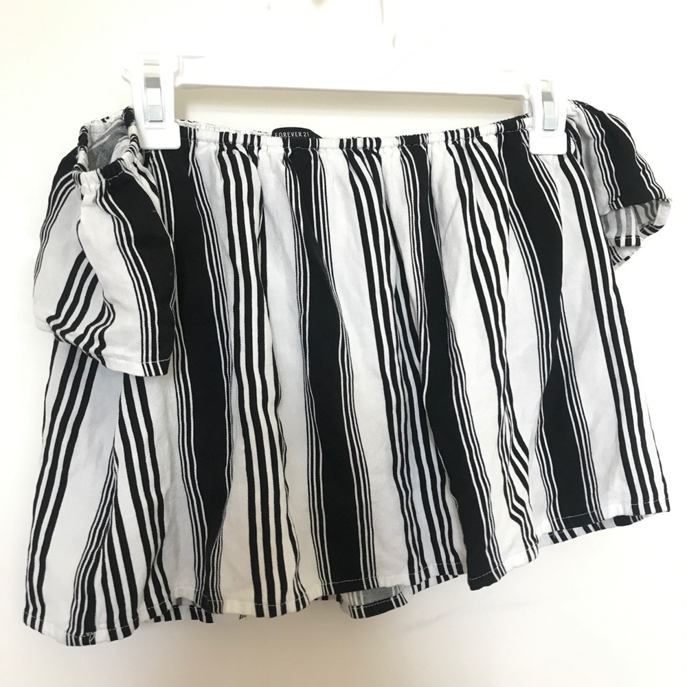 Black and white off the shoulder crop top